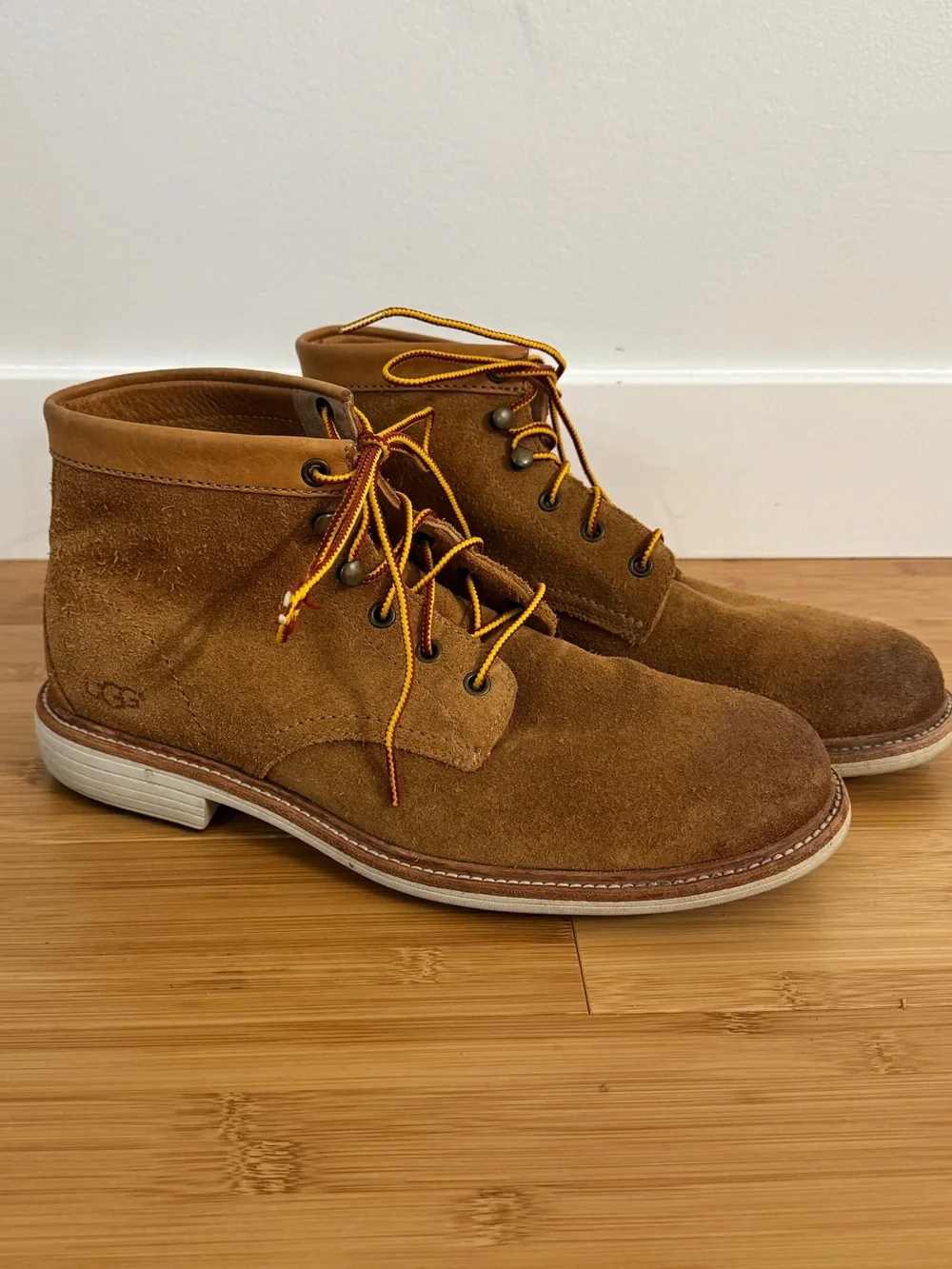 UGG Australia Men's VESTMAR BOOTS Chestnut  Lace Up Shoes Size 11